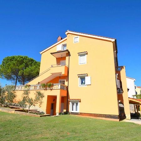 Apartments Mladenka Малинська Екстер'єр фото