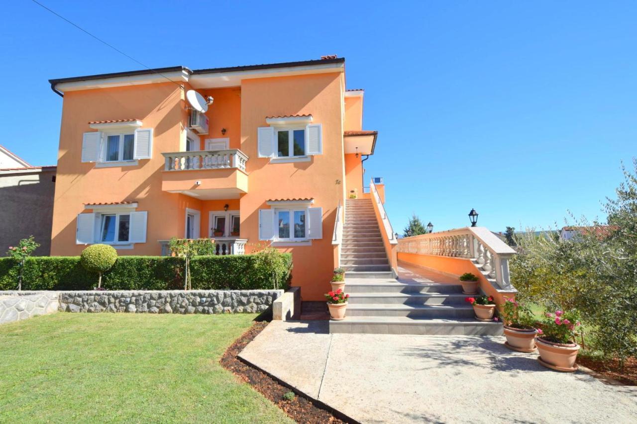 Apartments Mladenka Малинська Екстер'єр фото